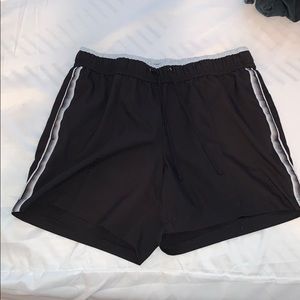 Sowed striped shorts